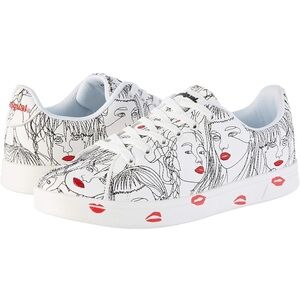 Desigual Women's Shoes Cosmic Caras Low-Top Sneakers. Size 7.5 US